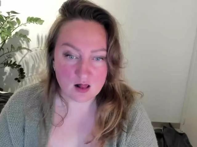 Madam-XL on BongaCams 
