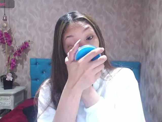 MadelineDollx on BongaCams 