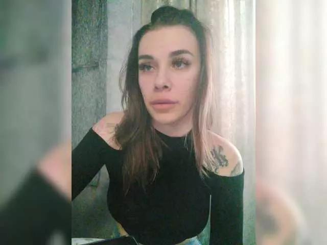 MaidenCrystal on BongaCams 