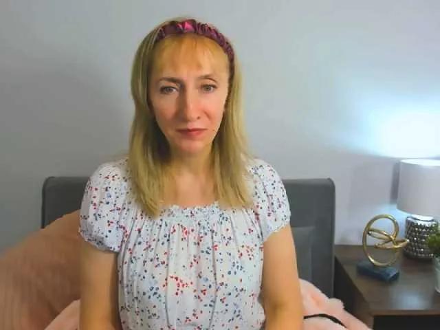 MargaretCherry on BongaCams 