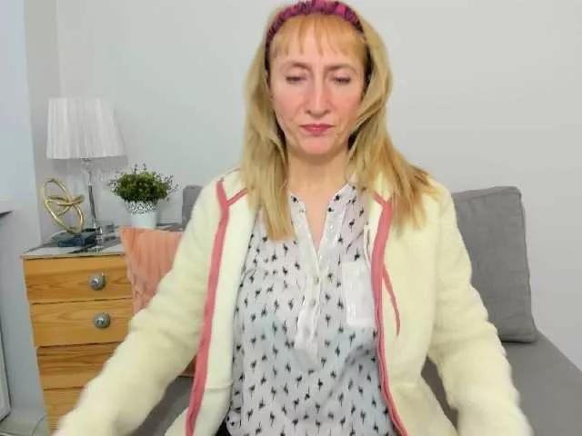 MargaretCherry on BongaCams 