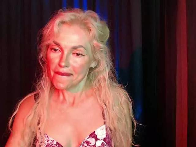 Offline Margo77-1 on BongaCams