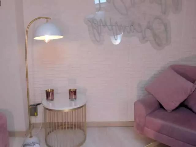 MarianneLane on BongaCams 