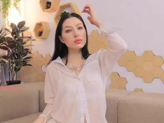 MayaMoon on BongaCams 
