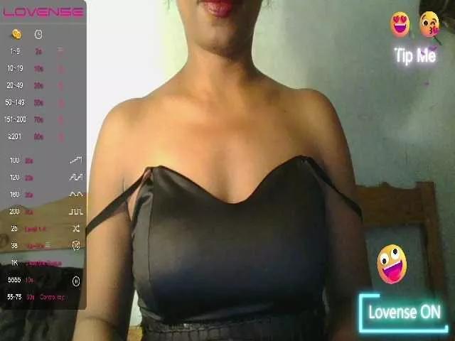 MayaQueen on BongaCams 