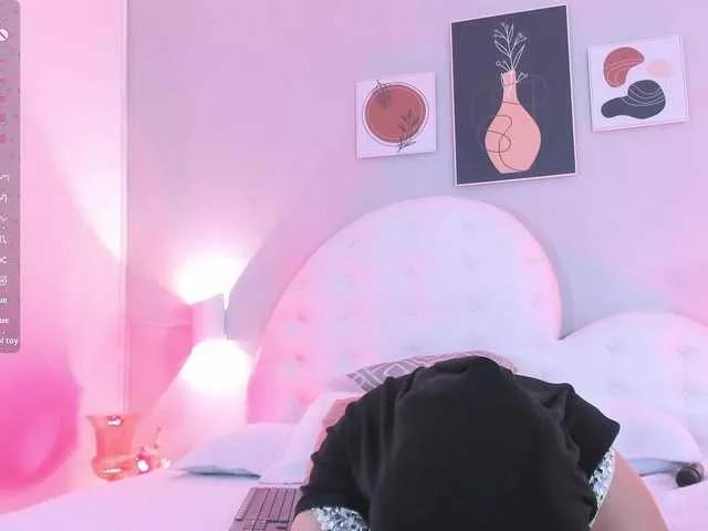 mhia-paris on BongaCams 