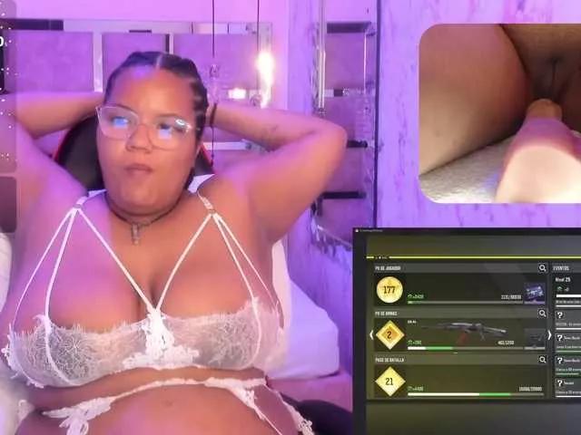 MhiaRey on BongaCams 