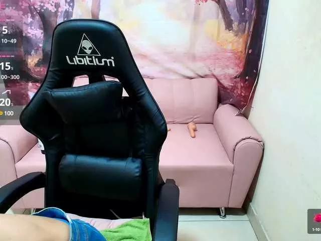 mia18xxx on BongaCams 