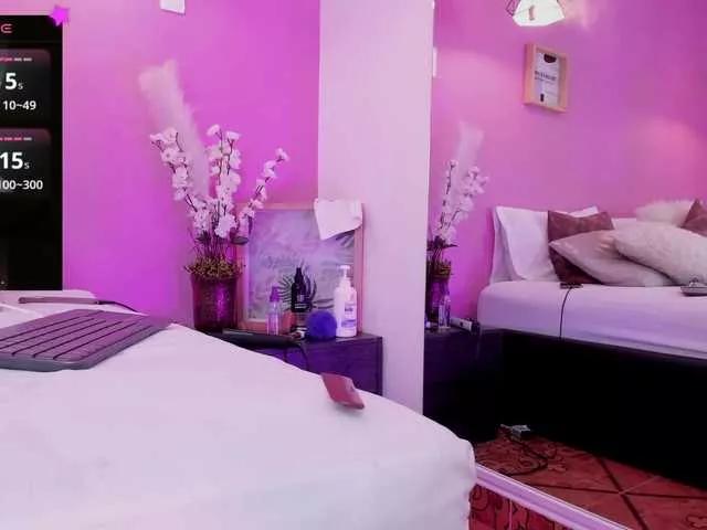 MiaAylin on BongaCams 