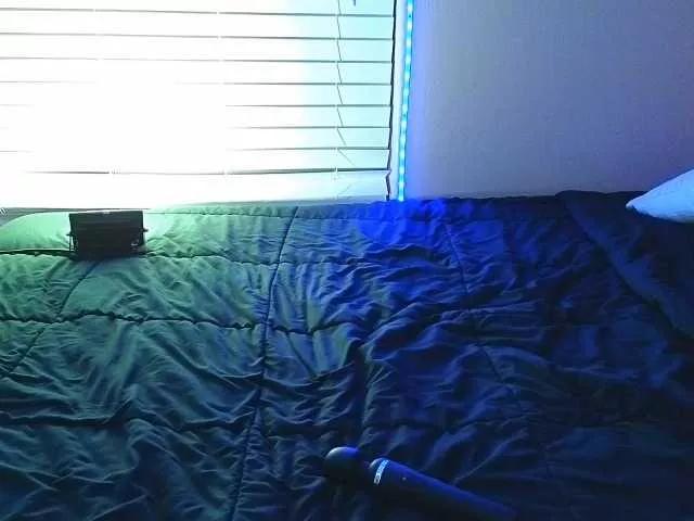 Miacanelaxo on BongaCams 