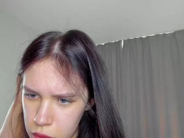 MiaLuw on BongaCams 