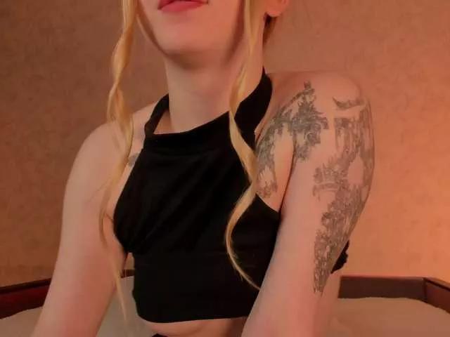 millaeyes on BongaCams 