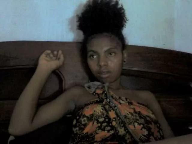 Miranda77 on BongaCams 