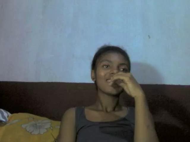 Miranda77 on BongaCams 