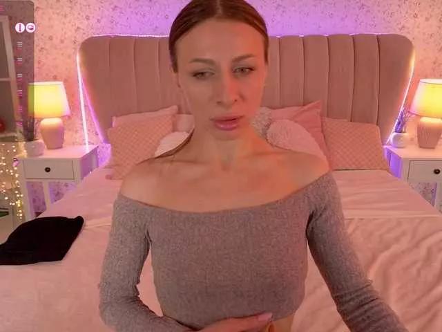MirandaHobbs on BongaCams 