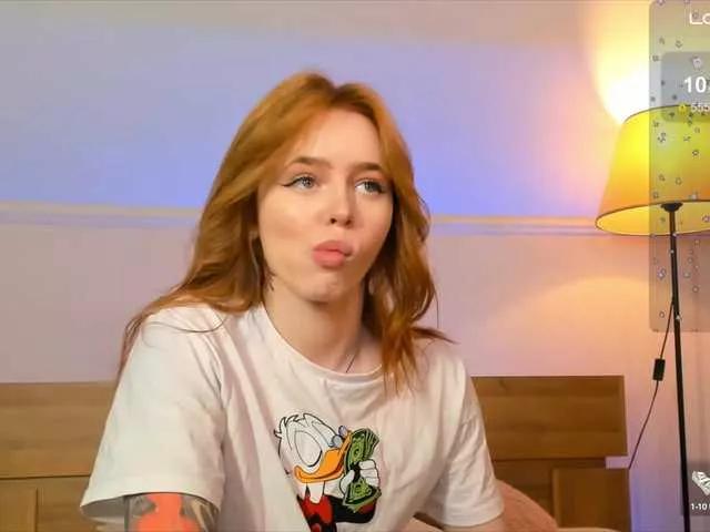 MissRedFox on BongaCams 