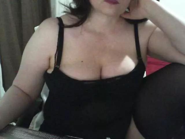 Monella77 on BongaCams 