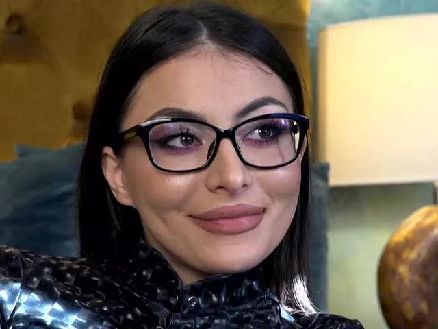 MoniqueMinx on BongaCams 