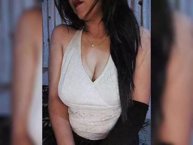 ms-anika on BongaCams 