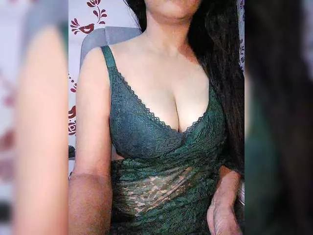 ms-anika on BongaCams 