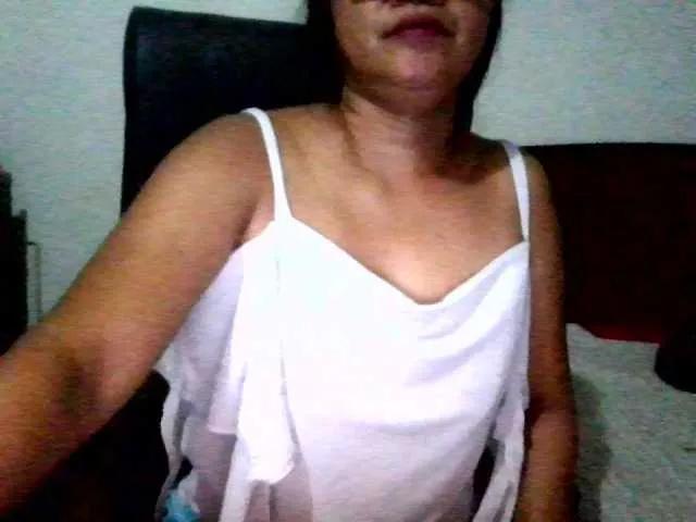 Offline MyLadyBoss on BongaCams