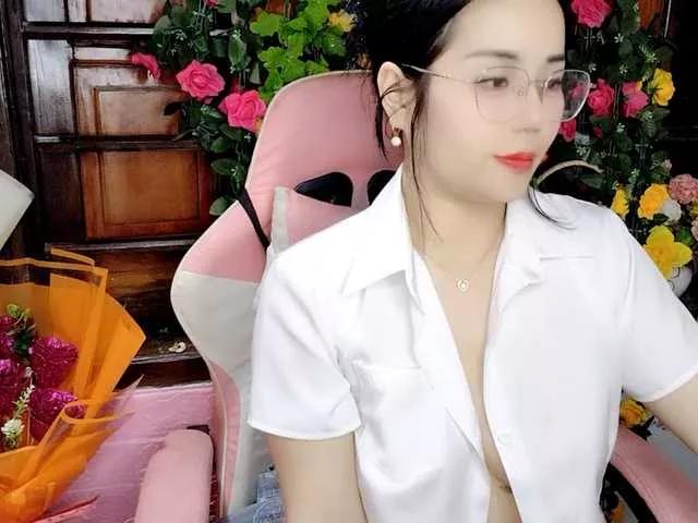 Nary-tran on BongaCams 