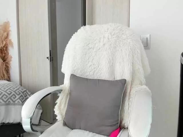 NatalieeClark on BongaCams 
