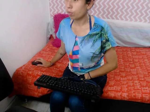 nathalie-f on BongaCams 