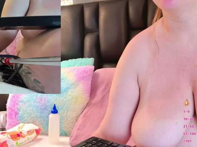 NathaxaLeans on BongaCams 