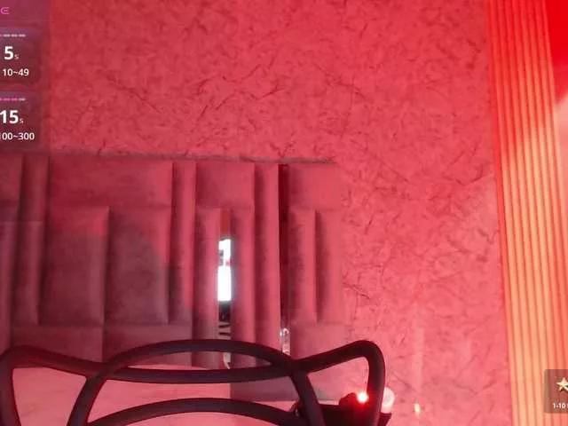 naturalmoommy on BongaCams 