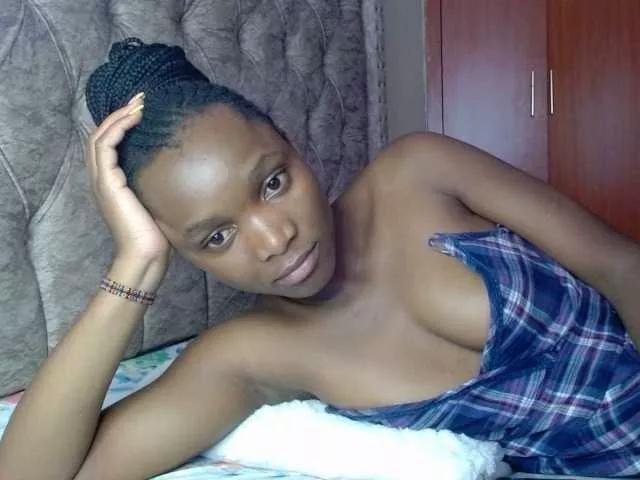 Naughty-Girl17 on BongaCams 