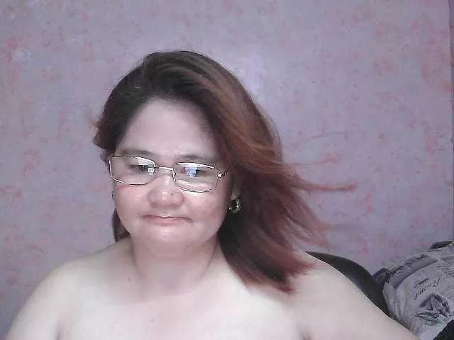 NICEtitspinay on BongaCams 