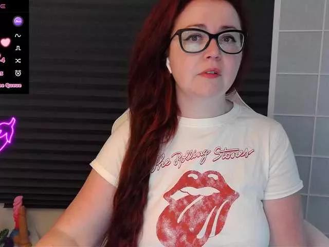 NicoleBunny24 on BongaCams 