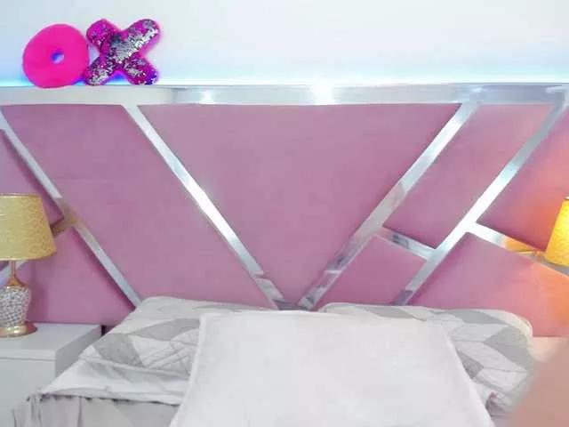 NinnaVous on BongaCams 