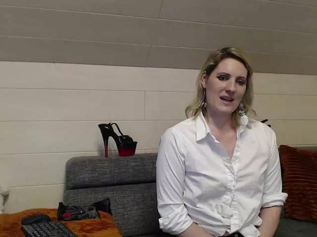 NoraNoxx on BongaCams 