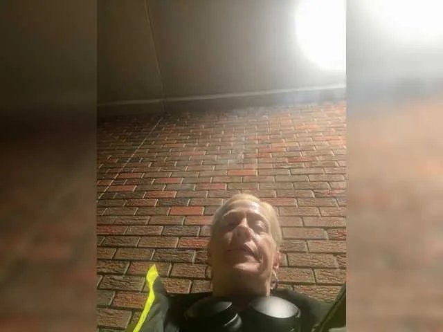 Oyzterpearl on BongaCams