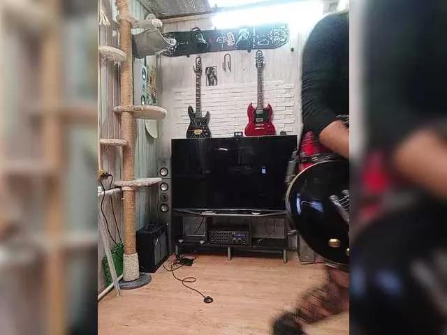 ParaR-L on BongaCams 