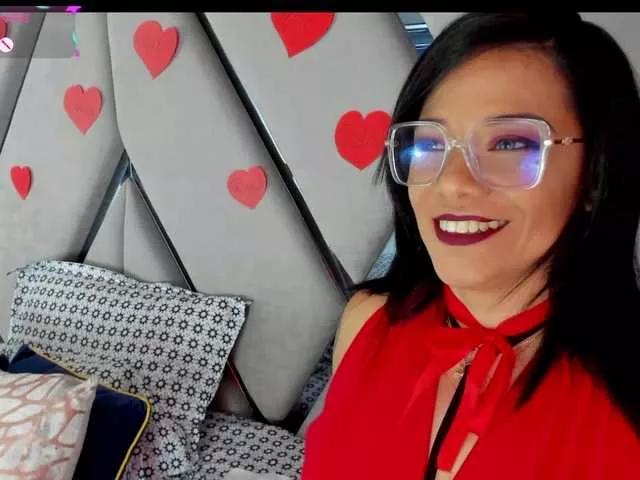 paula-daniela1 on BongaCams 