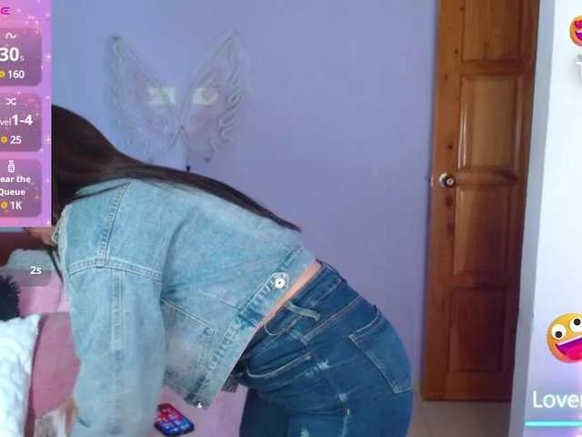 Offline paulinagalvis2700 on BongaCams