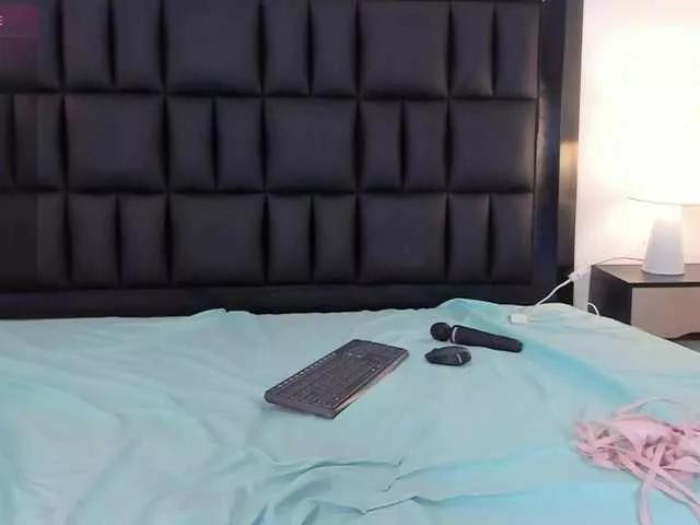 Petite-esther on BongaCams 