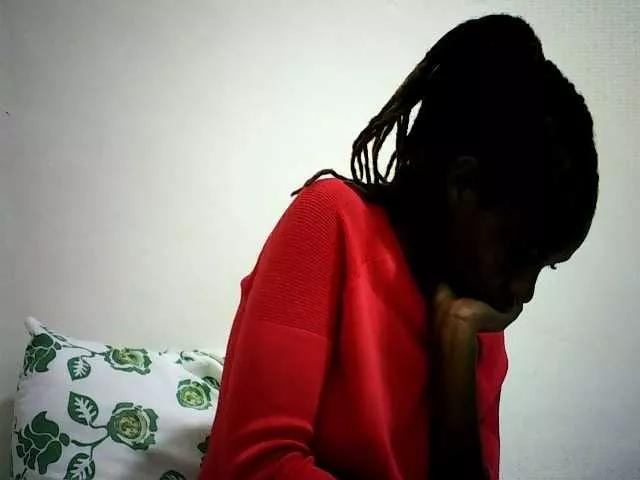 Pierra77 on BongaCams 