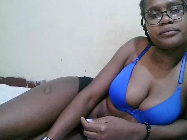 pretty-sonya on BongaCams 