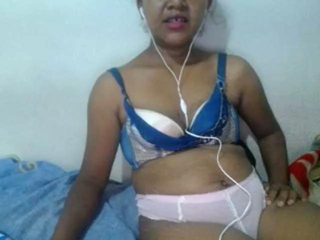 Offline prettyChoco2 on BongaCams