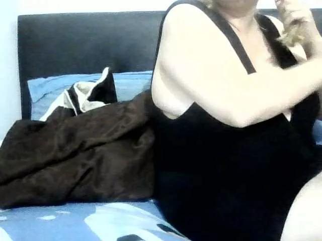 Freechat princessxxxsweet on BongaCams