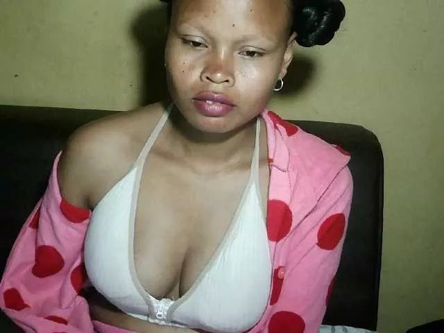 Freechat Pussy01lips on BongaCams