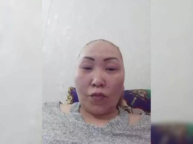 Qweentis on BongaCams 