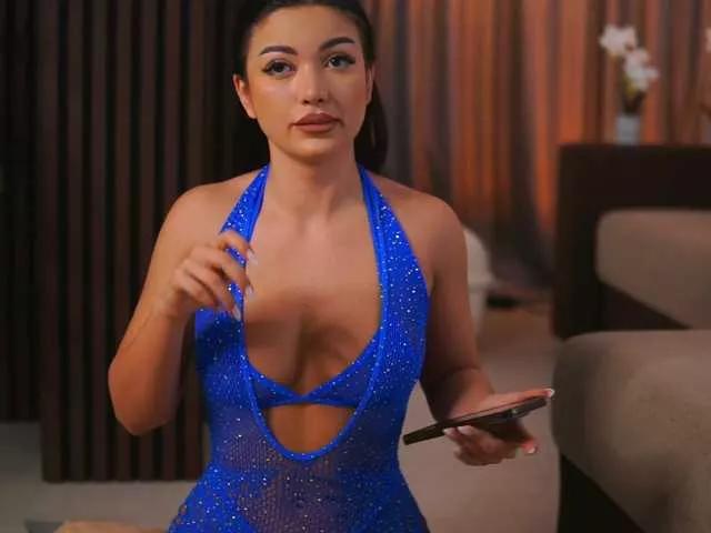 RheaSinn on BongaCams 