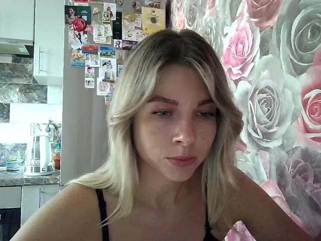 Rina99aa on BongaCams
