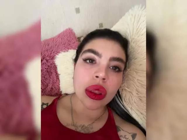 RoseMoonn on BongaCams