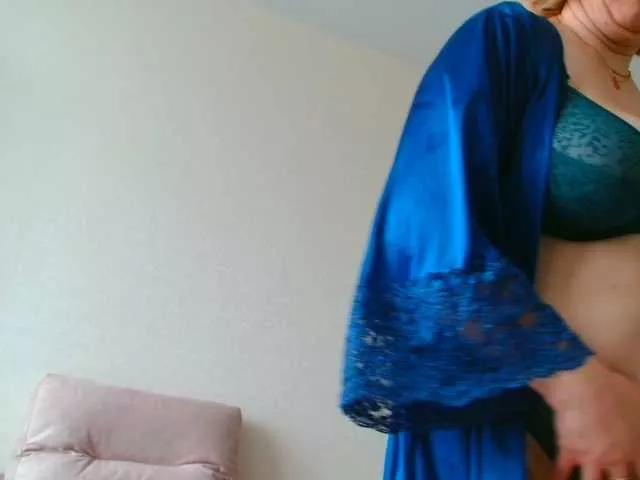 rosewind8 on BongaCams 